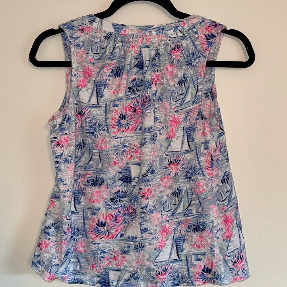 Lilly Pulitzer Essie Top Sea to Shining Sea SIZE XS - Picture 2 of 3